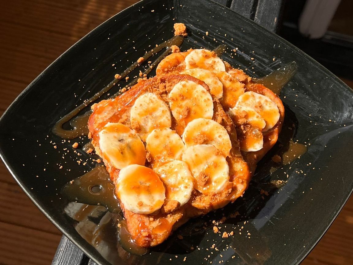 Peanut butter french toast with banana